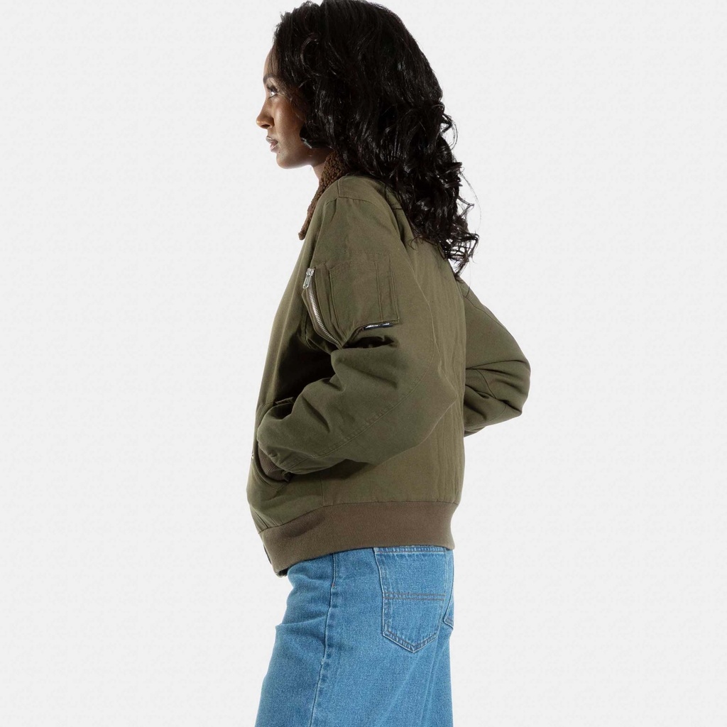SCA-WJA-0702_3
